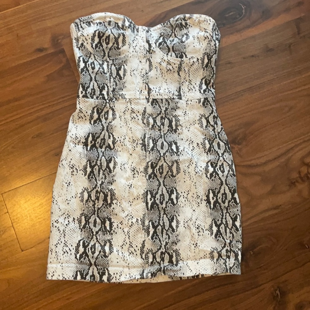 Snake skin strapless dress